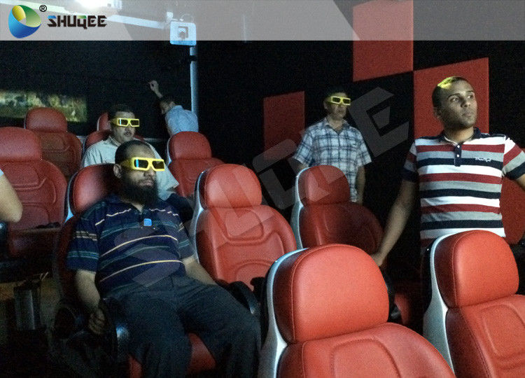 120 People Customize 4D Imax Movie Theater With Snow , Smoke Bubble Special Effect 3