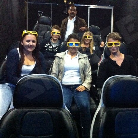 Amazing Experience 7D Interactive Motion Theater For Iron Box With Poster Outdoor Removable In Amusement Places